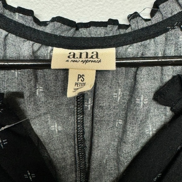 2/$20 A.N.A Women's Ruffle Blouse Black Short Sleeve Casual - Picture 5 of 6